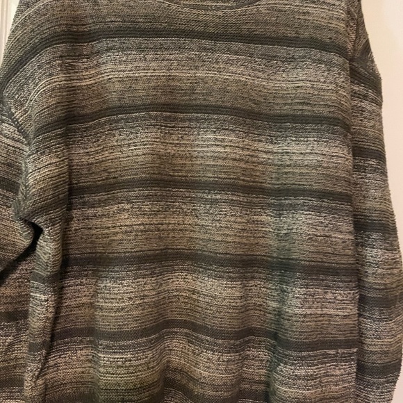 Men’s Sweater - Picture 2 of 14